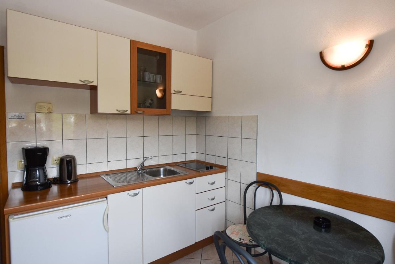 Apartments Karmen Primosten Luaran gambar
